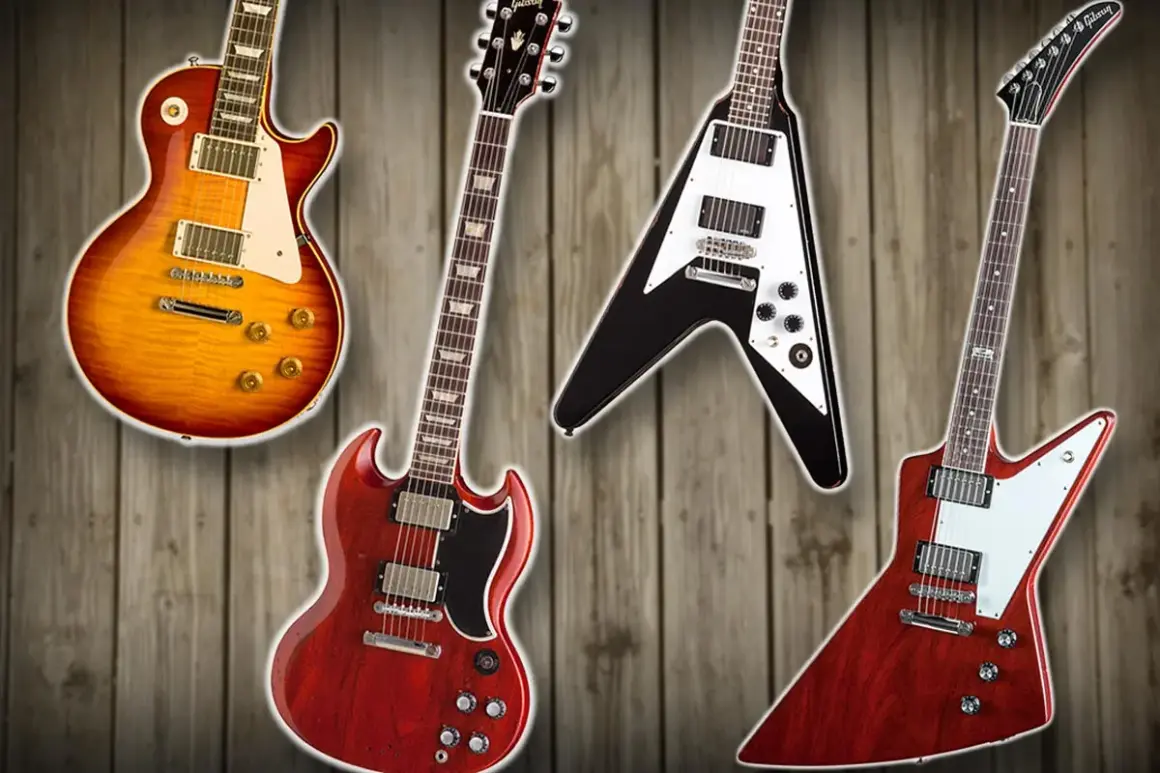 Vier ikonische Gibson Gitarren Modelle: eine Les Paul, SG, Flying V und Explorer, auf Holz Hintergrund.